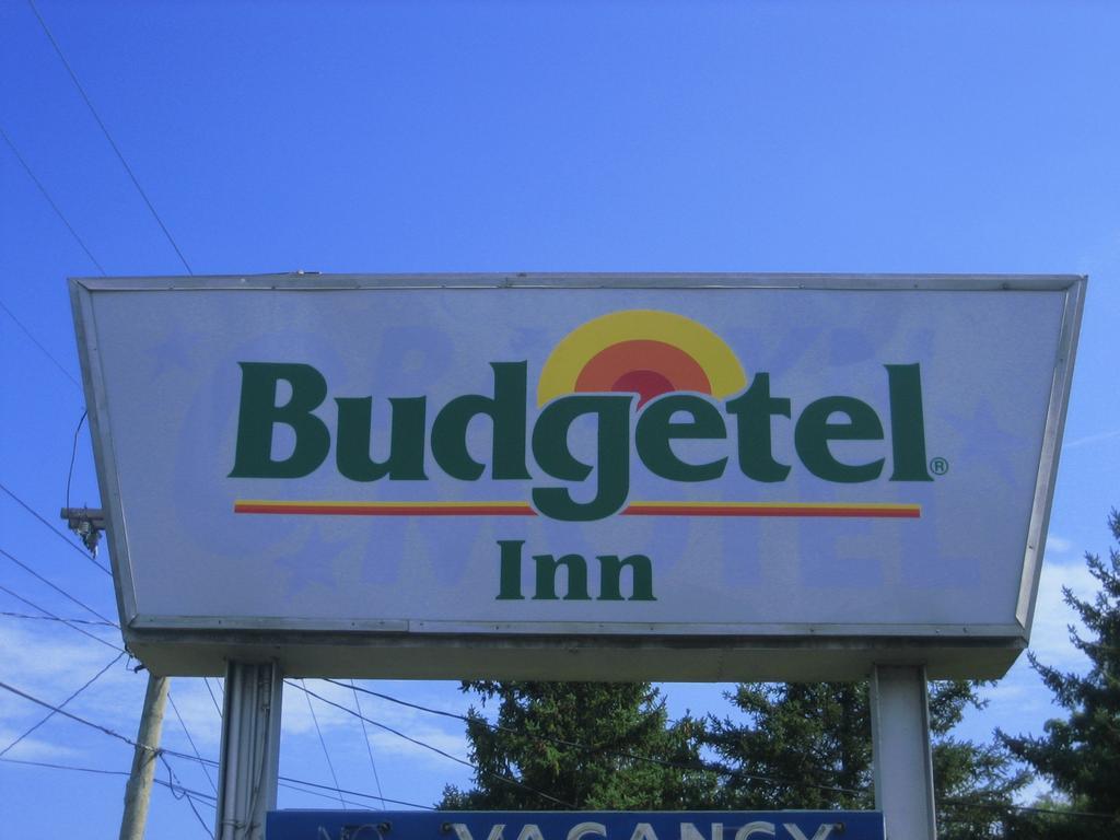 Budgetel Inn Glens Falls-Lake George-Saratoga المظهر الخارجي الصورة