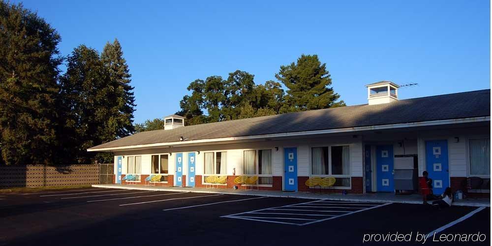 Budgetel Inn Glens Falls-Lake George-Saratoga المظهر الخارجي الصورة